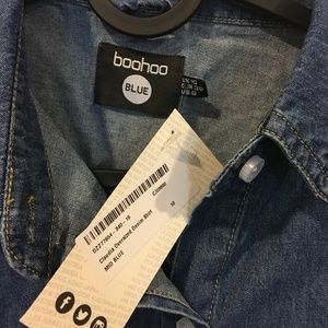 Boohoo Tops - NWT Boohoo 'Claudia' oversized denim shirt Boohoo Tops - NWT Boohoo 'Claudia' oversized denim shirt